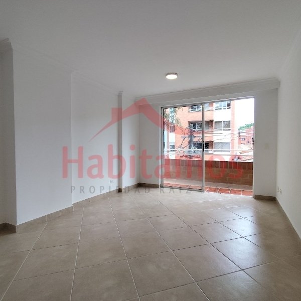 Apartamento en Medellín - Lorena código 70310
