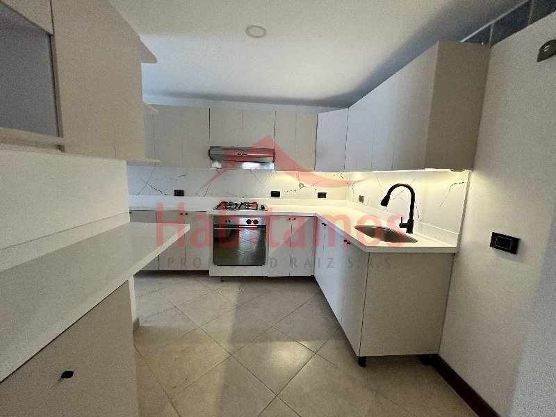 Apartamento en Envigado - E1 código 70278